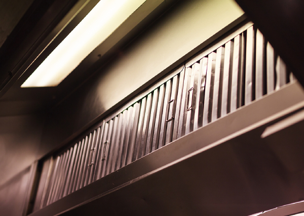 Signs That Your Kitchen Exhaust Hood Needs Cleaning